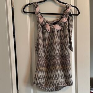 Chevron Patterned Sleeveless Top